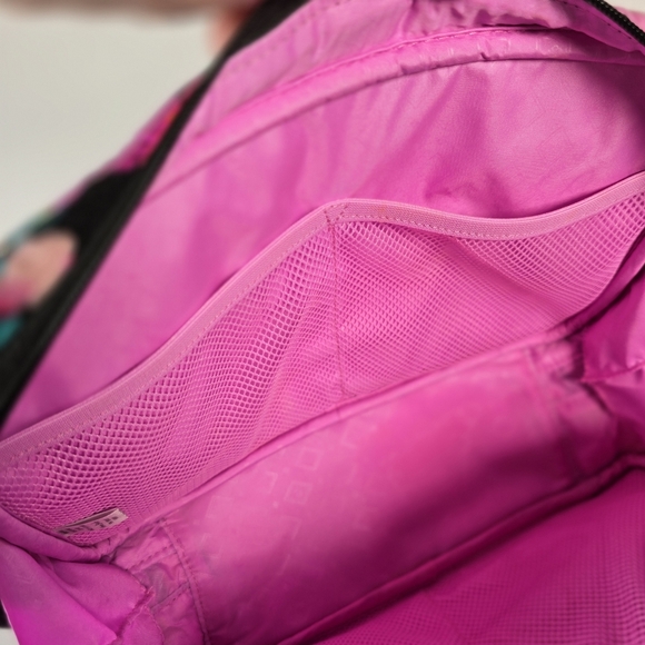 Vera Bradley Blush & Brush Cosmetic Case In "Hilo Meadow" Travel Floral - Picture 6 of 11